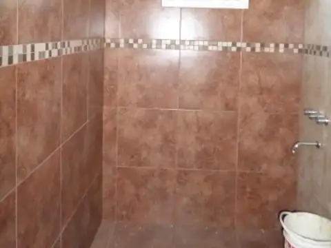 Alquiler El Palomar. Tres ambientes con lavadero