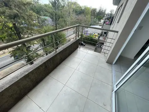 Departamento en Alquiler con 1 cocheras