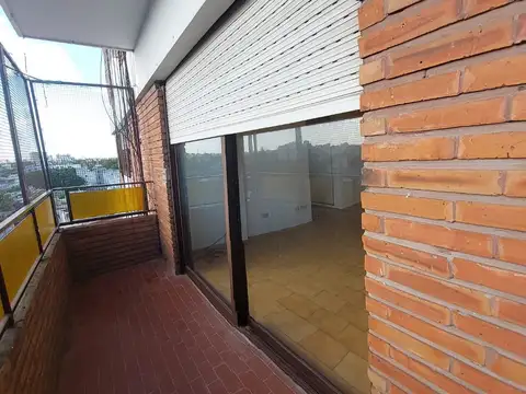 Departamento en Alquiler en Floresta, $ 650.000