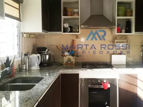 Casa 4 ambientes con 3 baños
