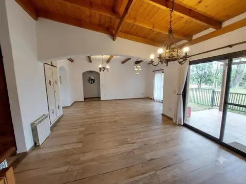 Casa en Alquiler en Loma Verde, $ 1.900.000