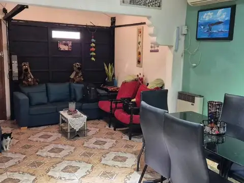 Depto Tipo Casa en Venta de 3 ambientes