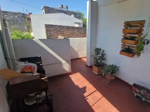 Depto Tipo Casa en Venta de 2 dormitorios