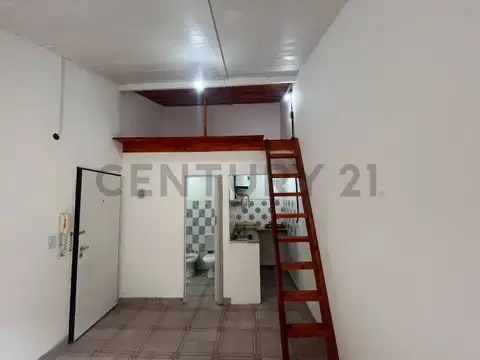 Avenida Carlos Calvo 2100, Piso 0
