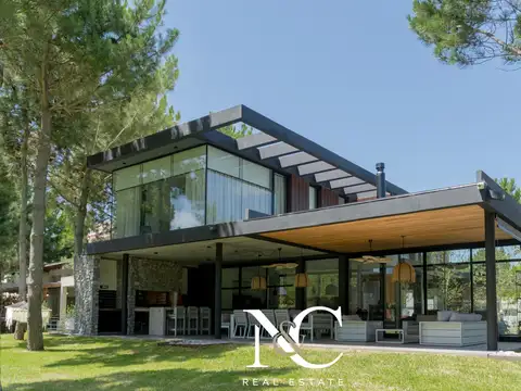 Casa en Venta en Barrio Golf 2, USD 549.000