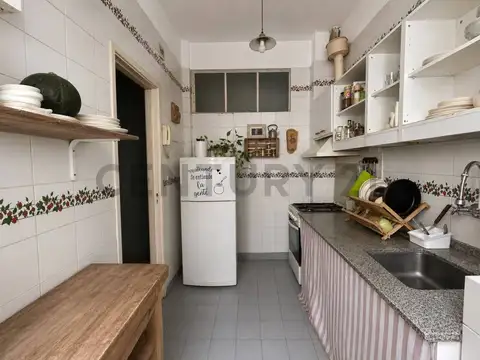 Teniente Benjamín Matienzo 1600, Piso 2