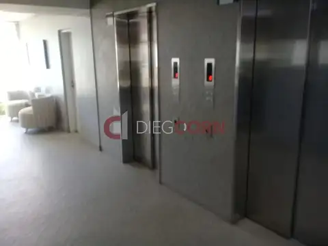 OFICINA- CONSULTORIOS CENTRO ESTETICA, MORON CENTRO CON COCH