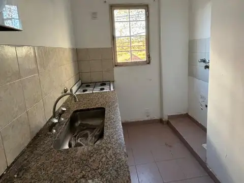 Departamento 3 ambientes con 1 baño