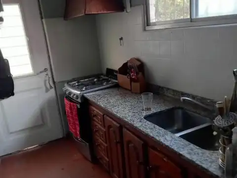Depto Tipo Casa en Venta 40 años