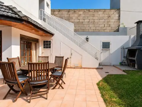 Depto Tipo Casa en Venta de 5 ambientes
