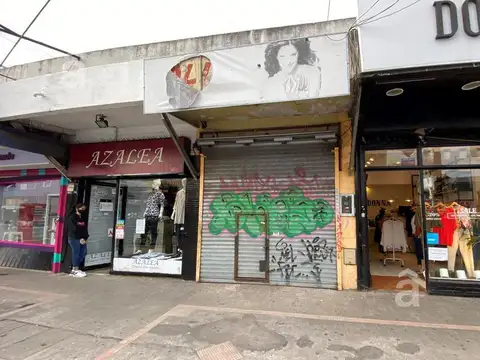 Local en Alquiler 3 x 7 mts - Frente a paradas de colectivo a mts. Alvear