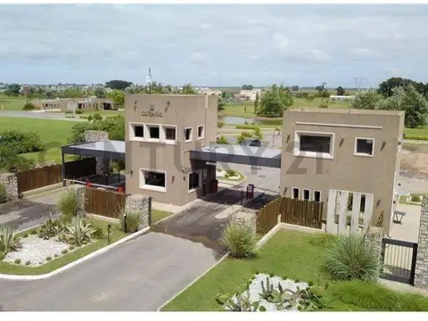 Terreno en Venta 20  mts Frente
