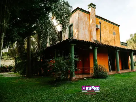 Venta casa quinta Villa Luzuriaga 5 ambientes