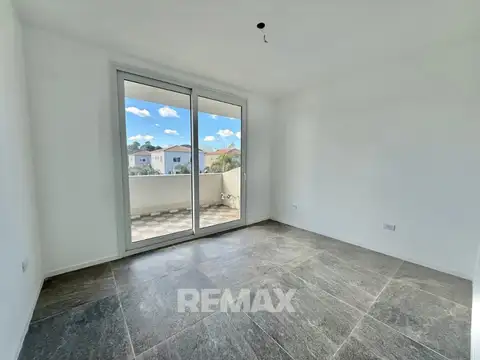 Departamento en Venta en Saravi Village, USD 105.000