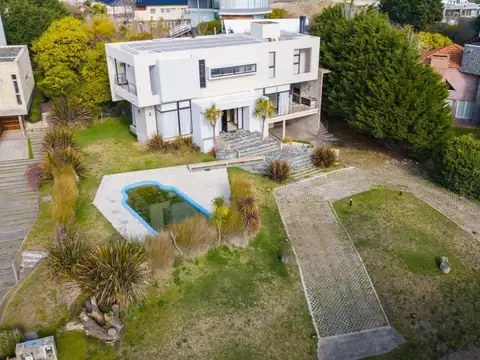 Casa en Alquiler Temporal en Carilo, $ 100