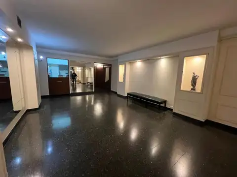 Ayacucho e/ Peña y José Andrés Pacheco de Melo