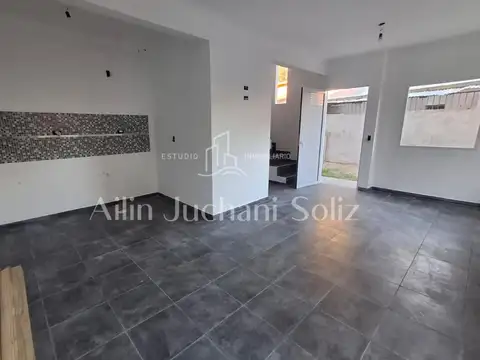 DUPLEX TRES AMBIENTES