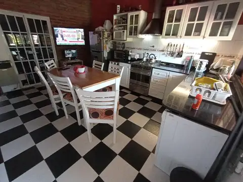 Casa en Venta en Haedo, USD 190.000