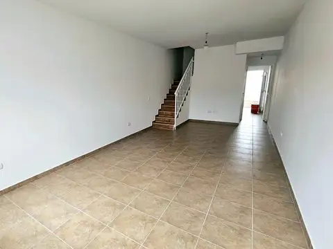Depto Tipo Casa en Venta de 4 ambientes
