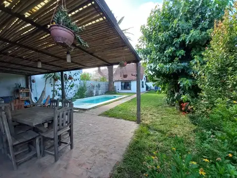 Casa en Alquiler Temporal en Las Glorias, USD 2.300