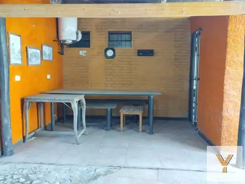 Casa 4 ambientes con 1 baño