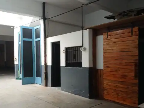 Local en Alquiler en Parque Chas, $ 6.300.000