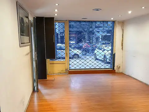 Local en Alquiler en Parque Chas, $ 5.700.000