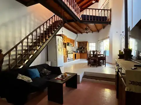 Espectacular casa a la venta en Villa California
