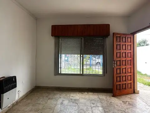 Casa en Venta en Villa de Mayo, USD 85.000