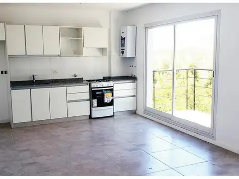 3 De Febrero 3400, Piso 2