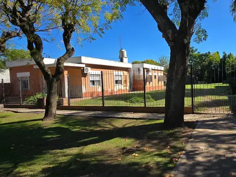 Casa + terreno lindero en venta