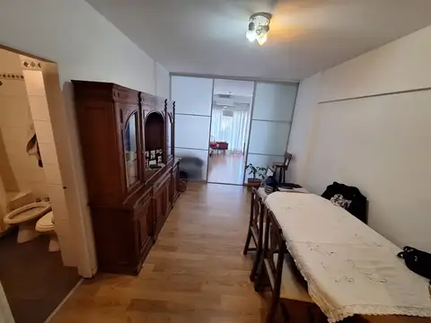 Pacheco 3000, Piso 2