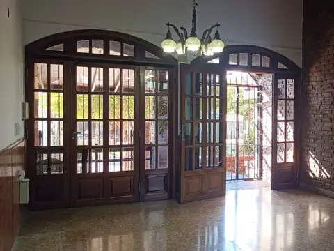 Depto Tipo Casa en Venta con 1 cocheras