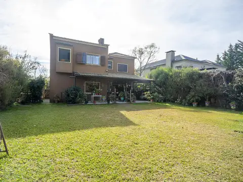 Casa en Alquiler al Noreste