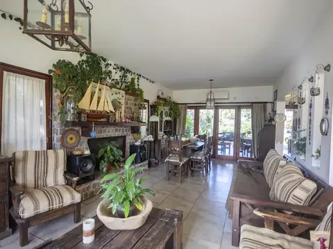 Casa en Alquiler de 4 dormitorios