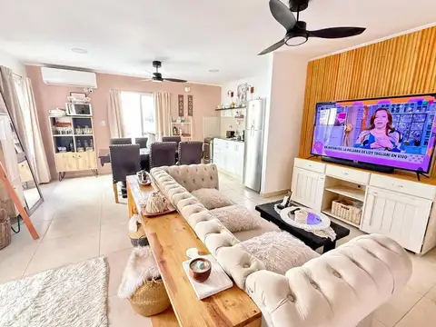 Duplex, excelente ubicación zona residencial barrio Nebel