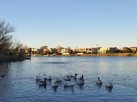 Casa en San Isidro Labrador - pileta