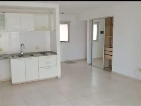 Avellaneda 1000, Piso 2