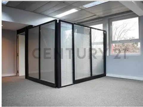 Oficina en Alquiler en Villa Ballester, USD 3.112
