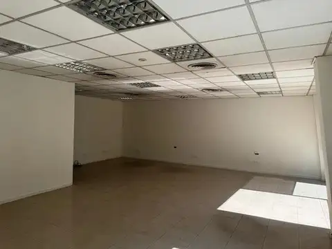 Oficina en Venta en Monserrat, USD 145.000