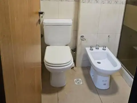 Departamento 5 ambientes con 2 baños