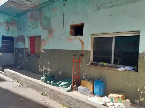 Galpon en Venta en Pompeya, USD 220.000