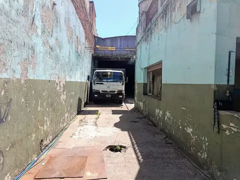 VENTA GALPON CON CASA A RECICLAR NUEVA POMPEYA