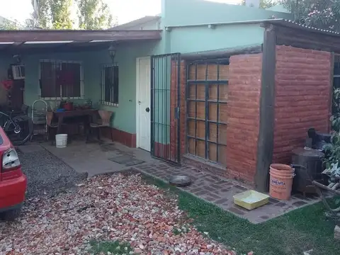 Casa 3 ambientes con 2 baños
