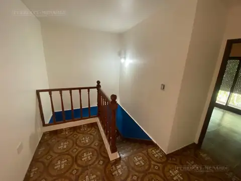 Depto Tipo Casa en Alquiler 50 años