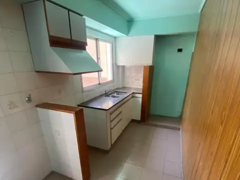 Depto Tipo Casa en Alquiler de 5 ambientes