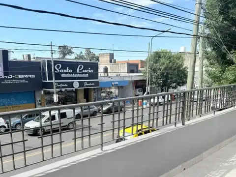 Avenida Brigadier General Juan Manuel De Rosas 600