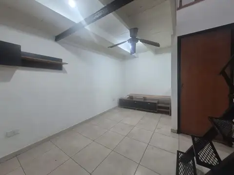 Depto Tipo Casa en Alquiler 66 años