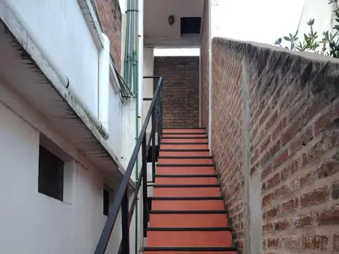 Depto Tipo Casa en Alquiler de 2 ambientes