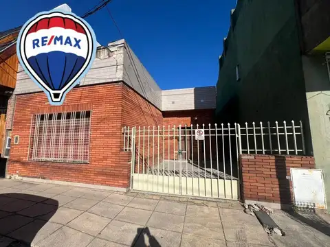 Venta casa cuatro ambientes en Ramos Mejia
